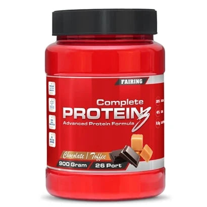 En röd burk med svart lock av Fairing Complete Protein III 900 g proteinpulver i smaken Chocolate Toffee., bild 3 av 3