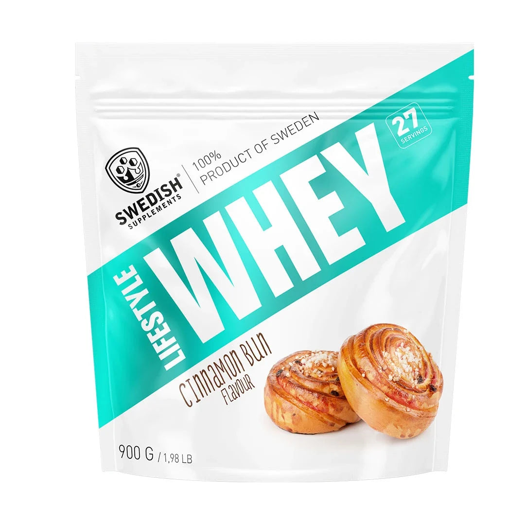 Swedish Supplements Lifestyle Whey 900 g proteinpulver i en vit påse med turkosa detaljer och illustration av kanelbullar för smaken Cinnamon Bun., bild 4 av 7