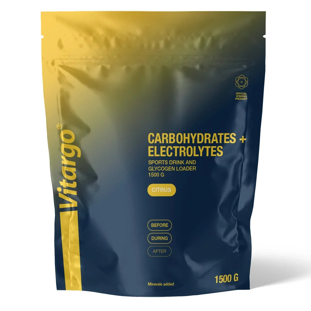 Vitargo Carb + Electrolytes 1.5 kg kolhydratspulver i en mörkblå och gul påse med smaken Citrus., bild 1 av 1