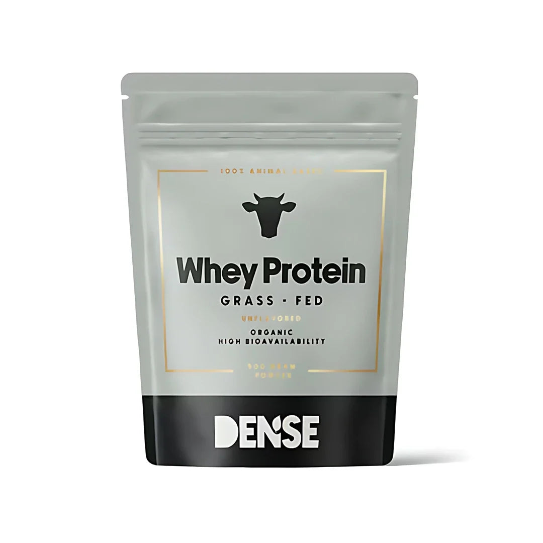 Dense Vassleprotein 500 g proteinpulver i en ljusgrå och svart påse för smaken Naturell.