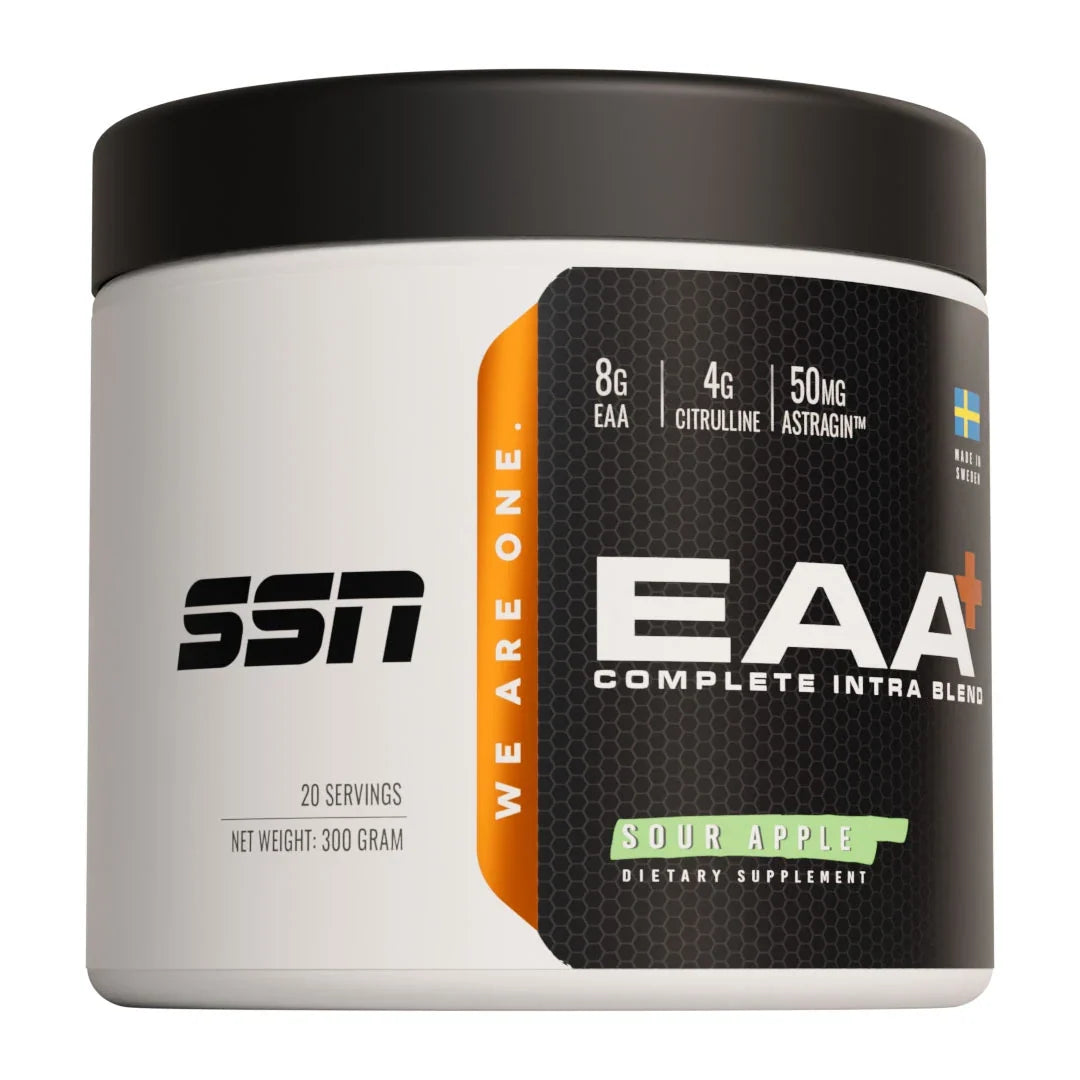 SSN EAA+ 300 g aminosyror i en vit burk med svarta detaljer för smaken Sour Apple., bild 1 av 4