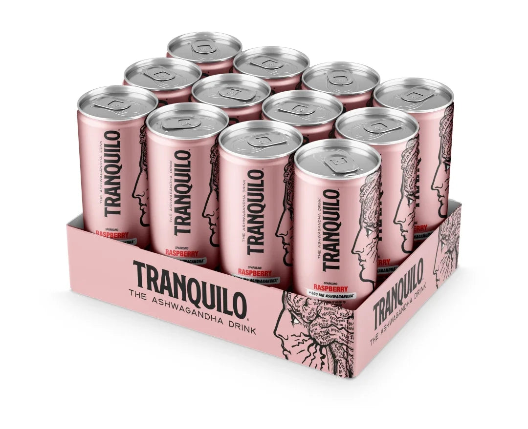12 x Tranquilo 330 ml Hallon i ett ljusrosa flak med matchande rosa burkar och svarta detaljer för hallonsmak.