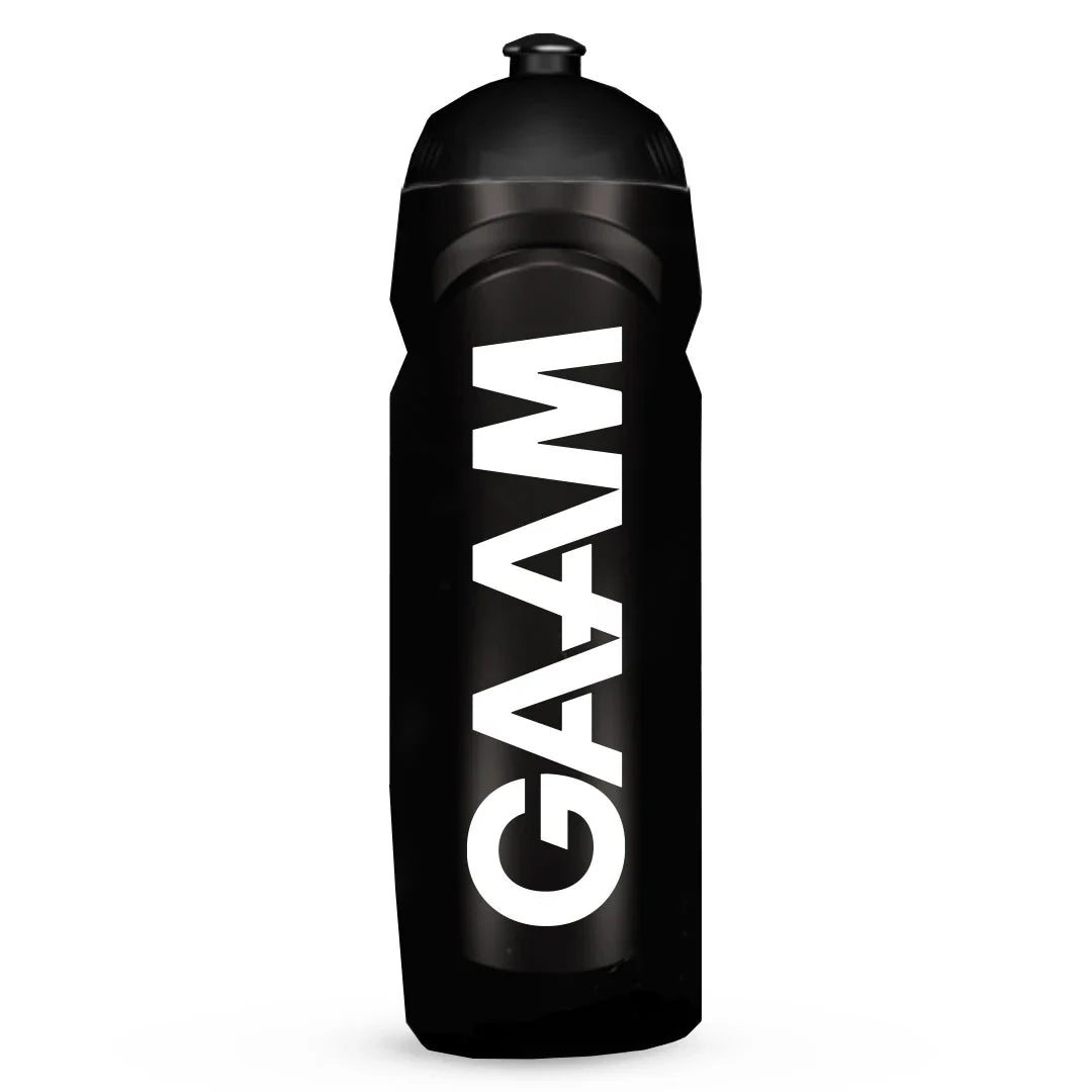 Svart GAAM Water bottle 750 ml i BPA- och DEHP-fri plast med en stor vit logotyp på sidan., bild 1 av 1